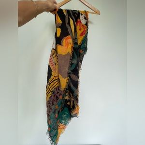 Soft patterned scarf, Wilfred by Aritzia